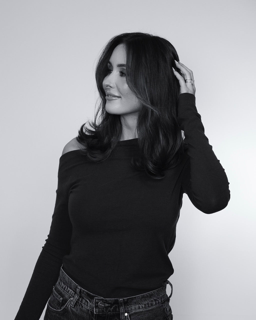 Kandeo_Gabriella_Vasile_Large_9b0dae70-89e6-4dc3-9b05-cad789ca113c.jpg